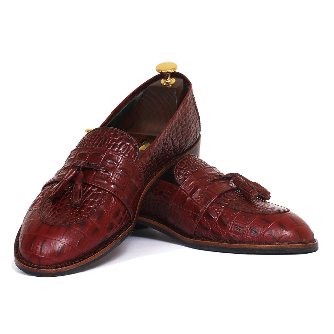 Leather vs. Suede Loafer Shoes – Which is Best for Pakistan’s Weather?